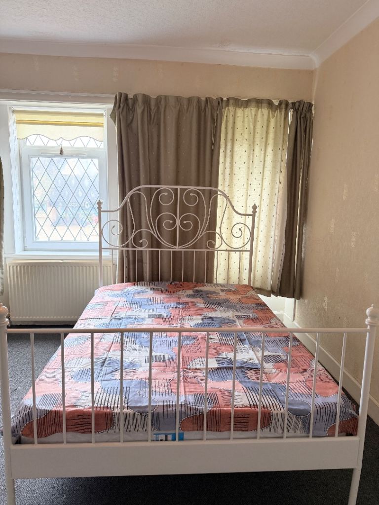 Room on rent