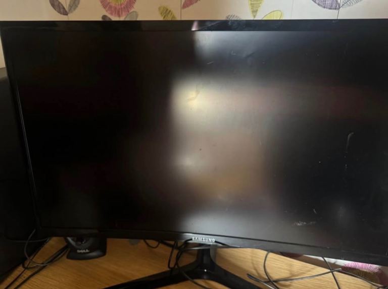 Desktop computer setup