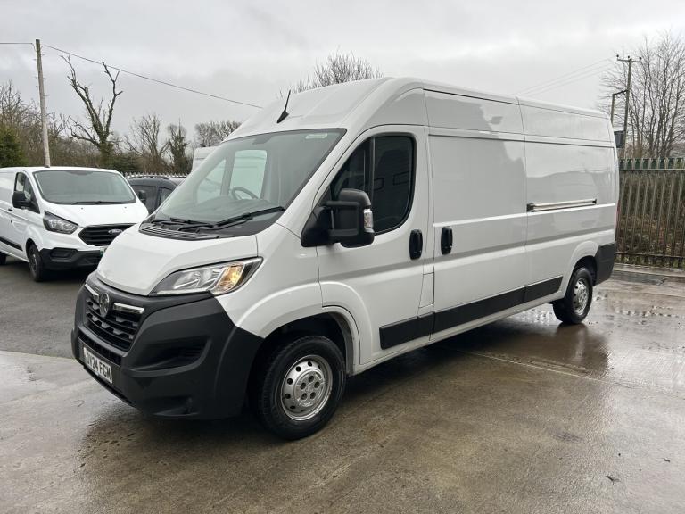 VAUXHALL MOVANO 2.2 CDTi 3500 L3H2 LWB MEDIUM ROOF BiTurbo Prime White Manual Di