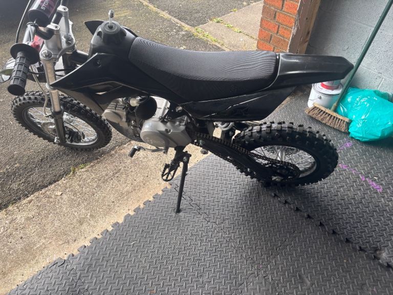 Stomp 110 semi auto £450