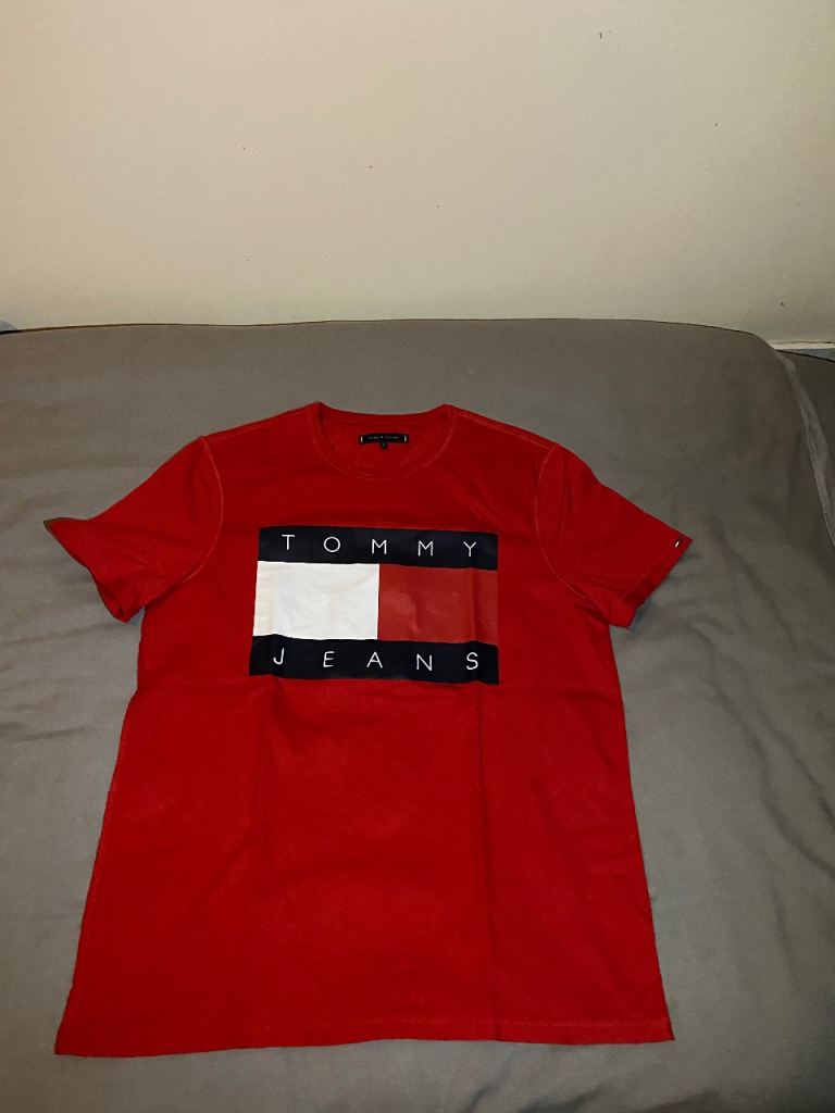 Tommy jeans t shirt , size M
