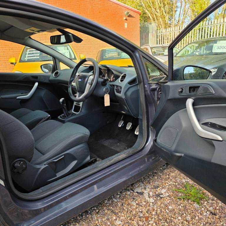 FORD FIESTA MK7 ZETEC S EDITION 1.6 DIESEL 95 BHP YEAR 2011 12 MONTHS MOT&£20 ROAD TAX PEAR YEAR!!!