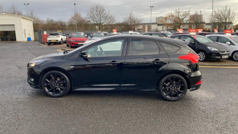 2018 Ford Focus 1.0 EcoBoost 140 ST-Line Navigation 5dr Petrol Hatchback Hatchback Petrol Manual