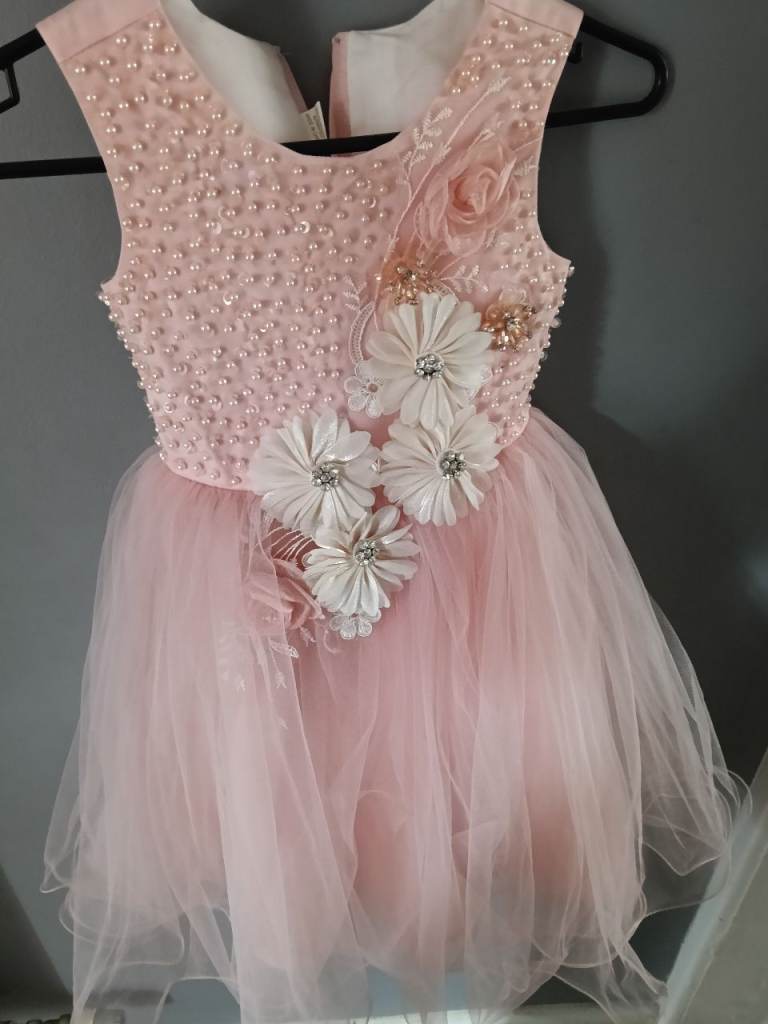 Occasion dress - possibly size 6 or 7. 
