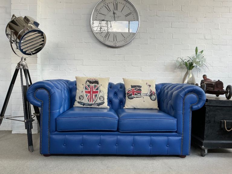 Cobalt blue 2 seater Chesterfield sofa. Immaculate. Can deliver. 