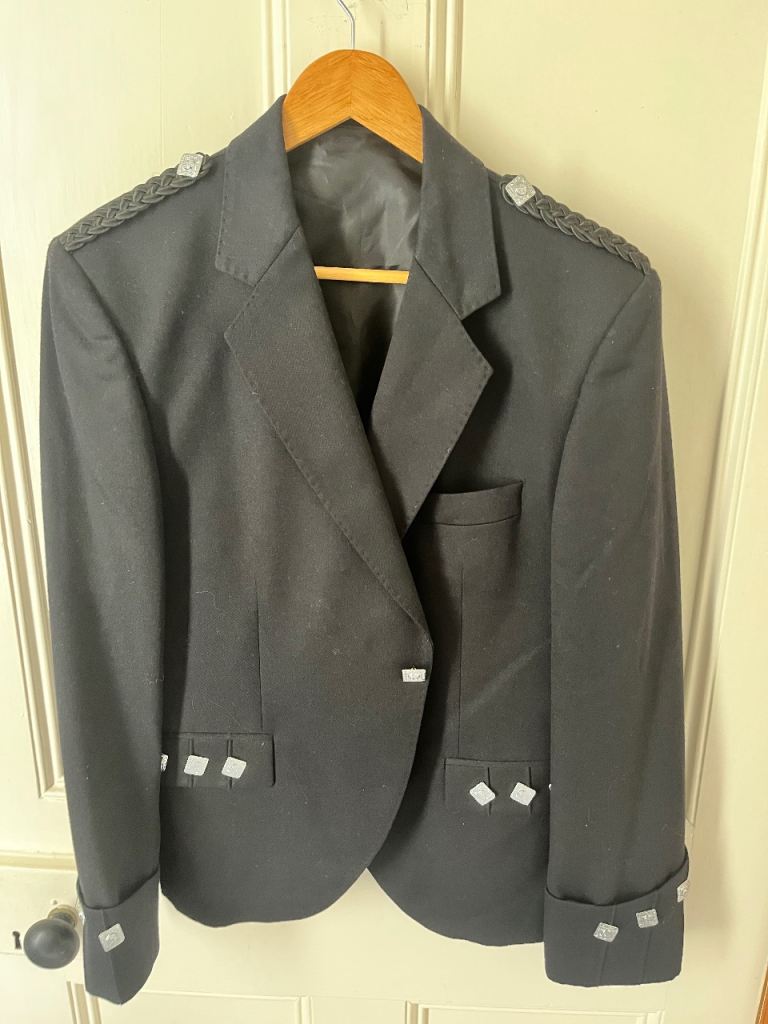 Traditional Scottish Kilt Jacket and Waistcoat – Good Condition