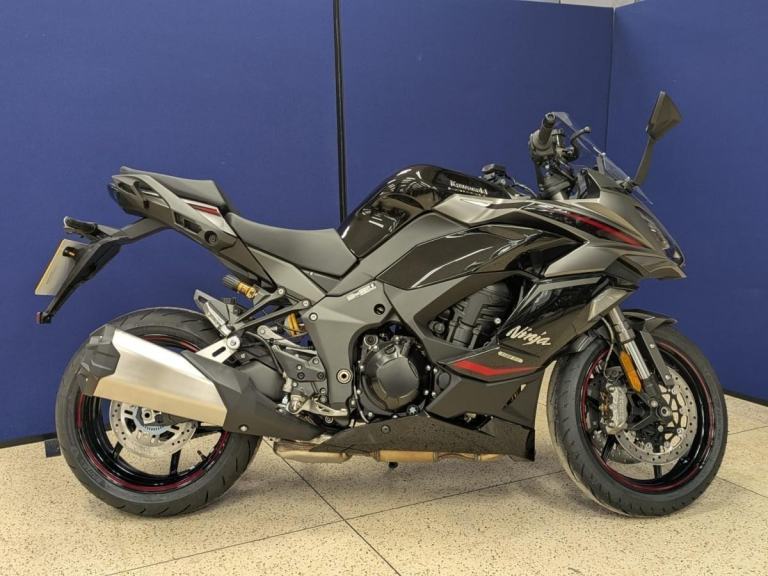 2025 (75) Kawasaki Ninja 1100 SX SE