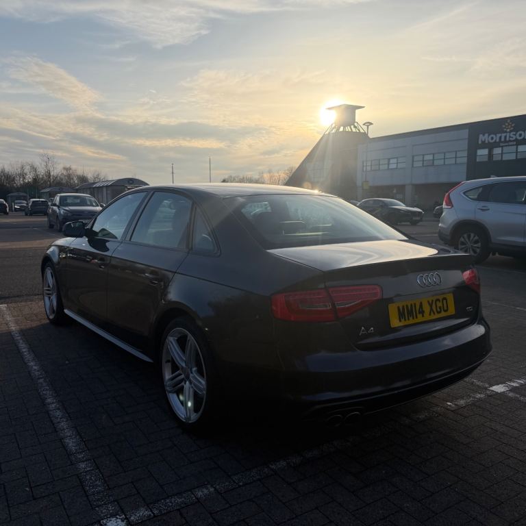 Audi, A4, Saloon, 2014, Semi-Auto, 1968 (cc), 4 doors