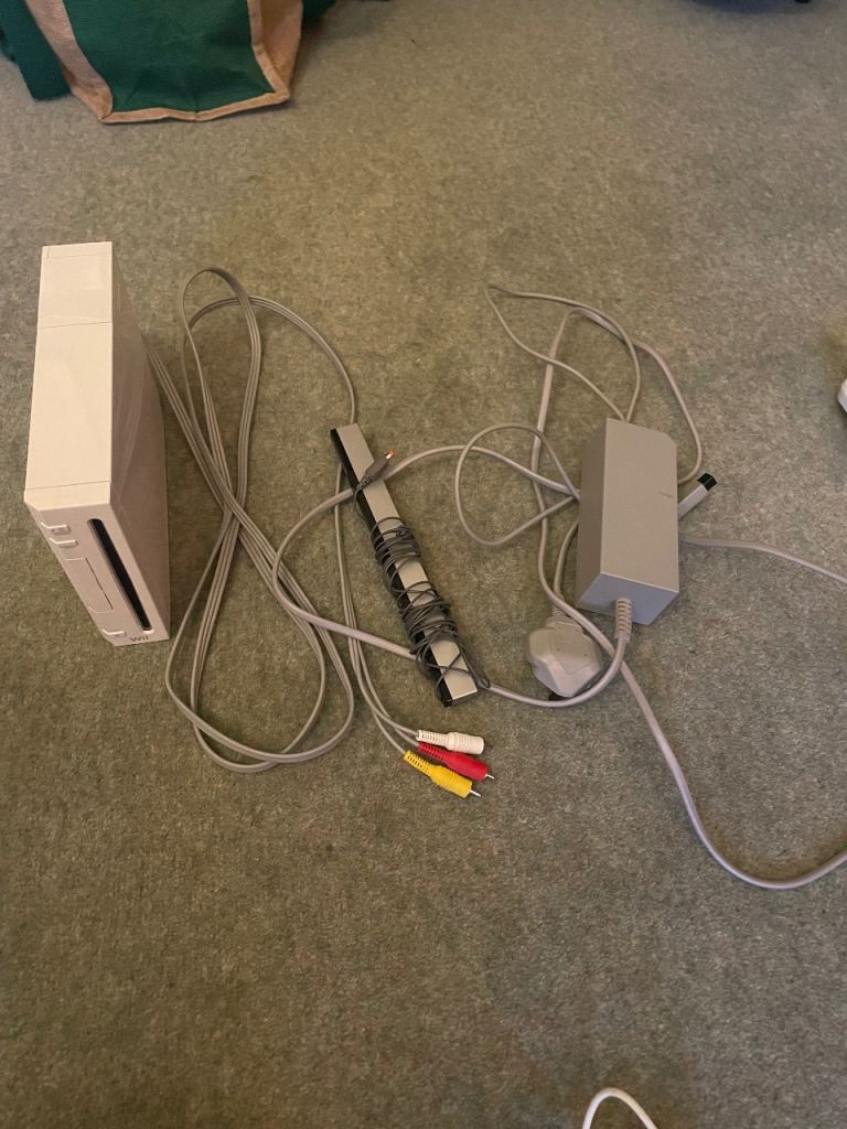 Nintendo Wii + accessories 