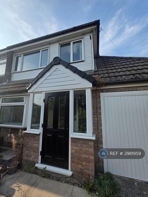 4 bedroom house in Haddon Close, Macclesfield, SK11 (4 bed) (#2981959)