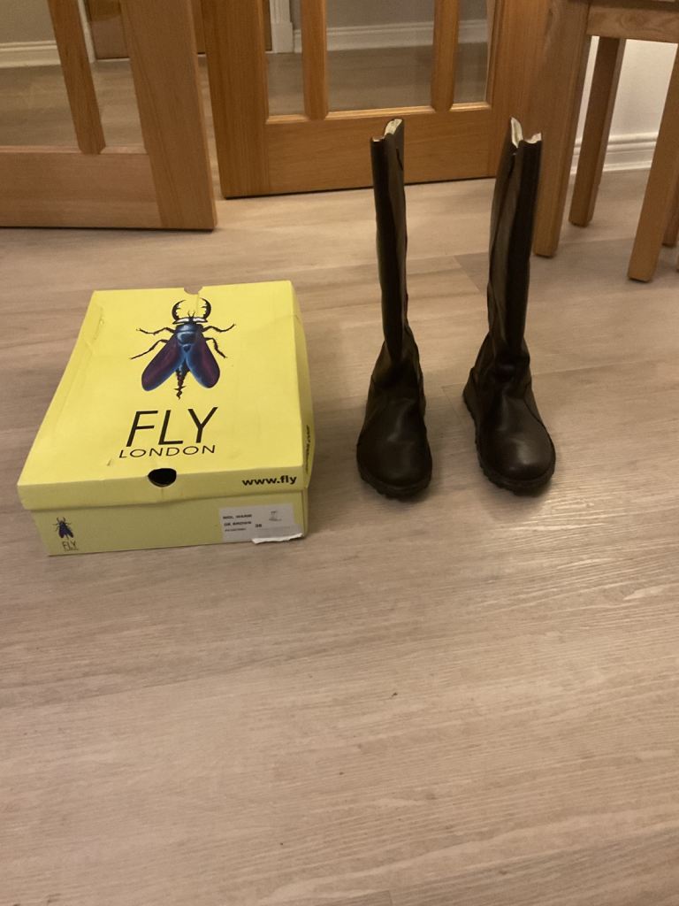 FLY LONDON WOMENS LEATHER BOOTS