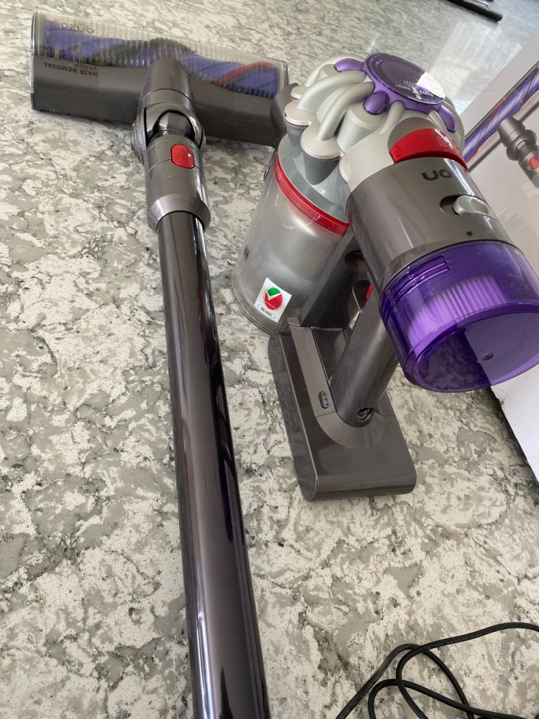 Dyson V8 Advanced Cordless Vacuum Cleaner