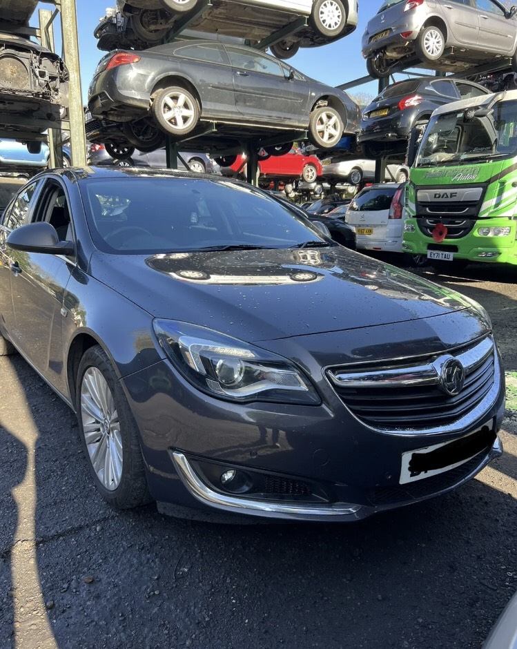Vauxhall insignia Headlight. Drivers side. 