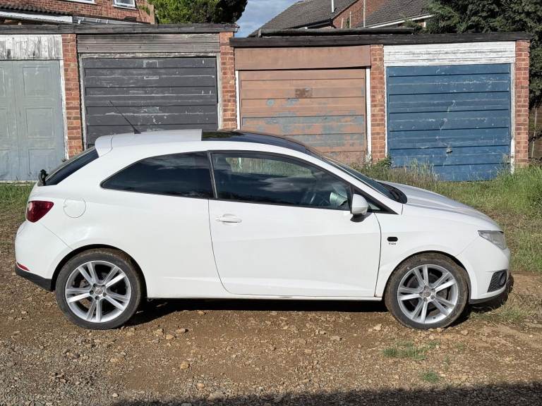 Seat, IBIZA, Hatchback, 2011, Manual, 1598 (cc), 3 doors