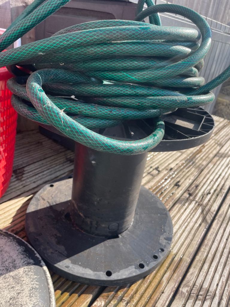 Garden Hose on Reel – Green, Fair Condition