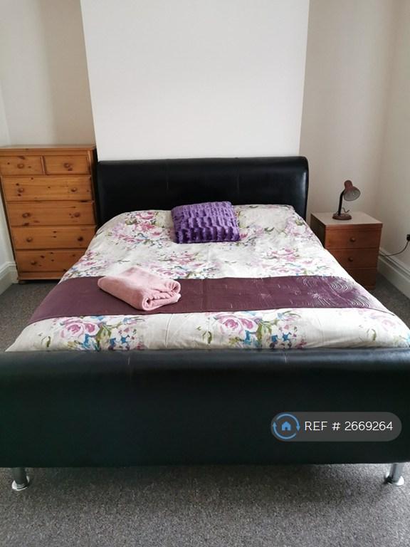 1 bedroom in Alexandra Terrace, Brynmill, Swansea, SA2 (#2669264)