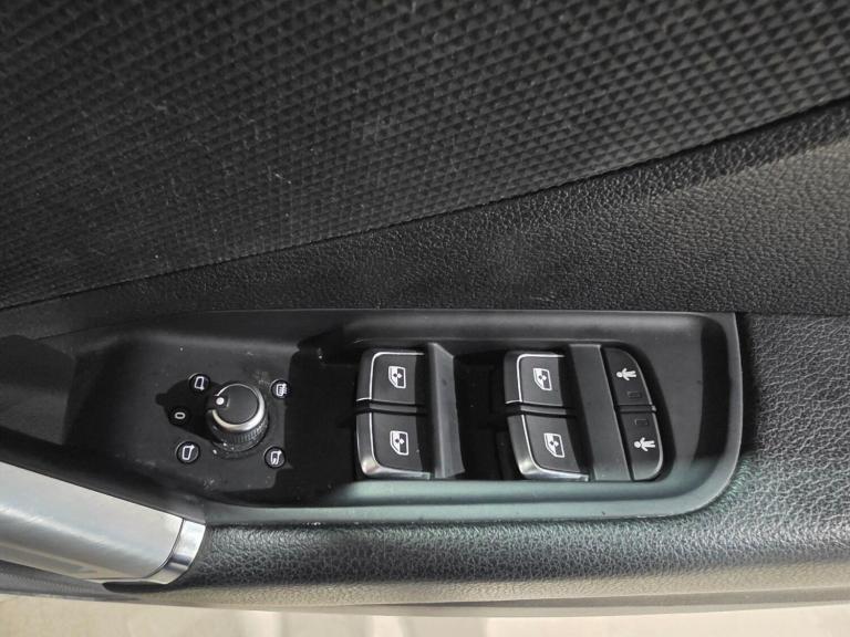 2021 Audi Q2 1.5 TFSI CoD 35 S line S Tronic Euro 6 (s/s) 5dr ESTATE Petrol Automatic