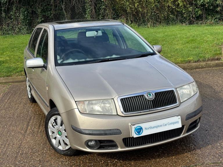 2005 Skoda Fabia 1.4 16V Ambiente 5dr HATCHBACK Petrol Automatic