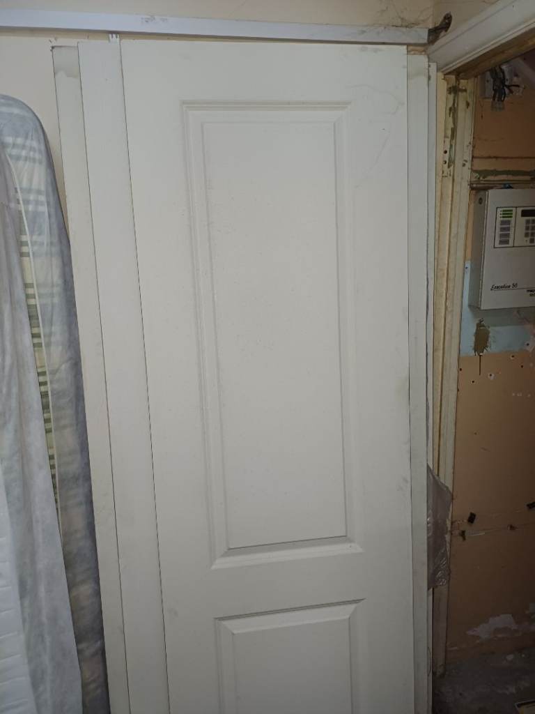 10 fire doors available £15 each 