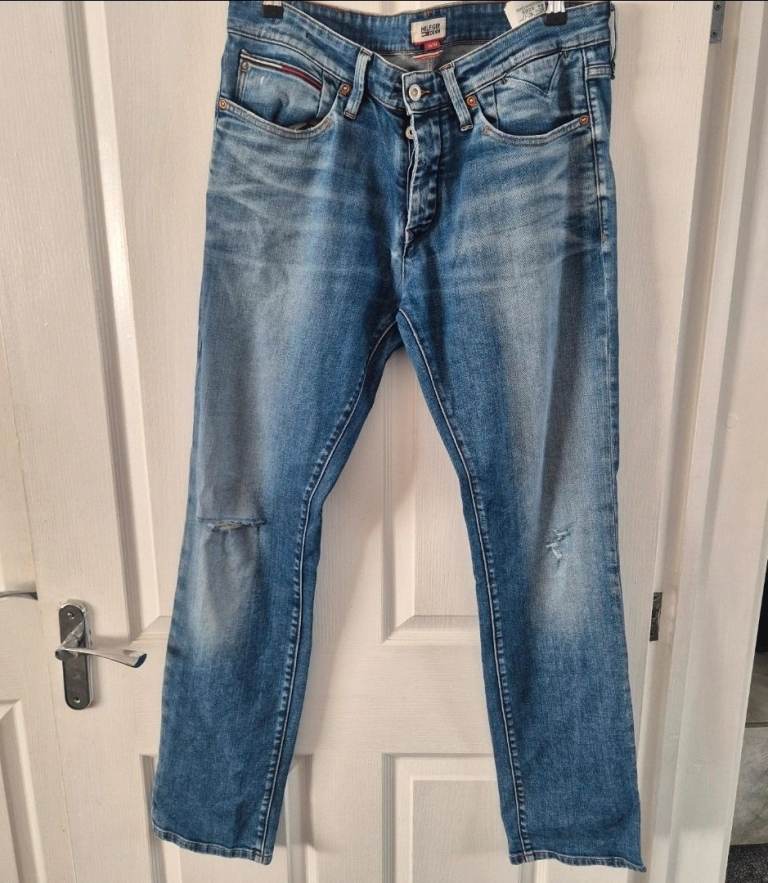 Mens Tommy Hilfiger blue denim jeans 36" x 34" - Fair Condition 