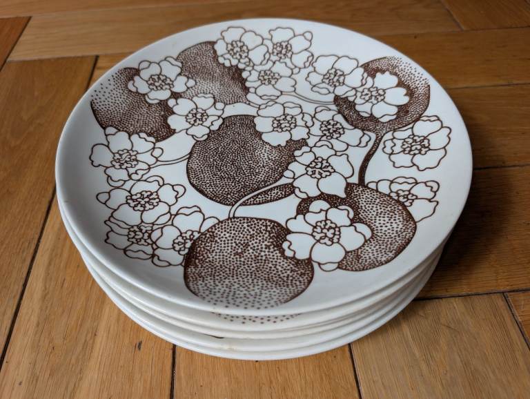 Vintage Gustavsberg Emma Plates – Set of 6 - 24.5cm – Swedish 1970s