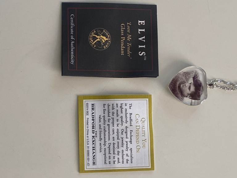 RARE: Elvis Ladies Pendant 'Love Me Tender' BRADFORD EXCHANGE *AS NEW COA*
