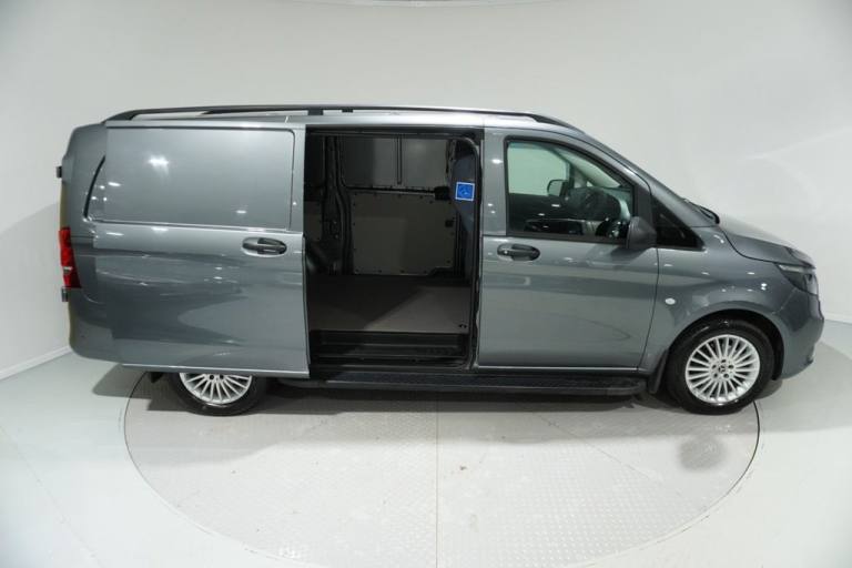 2021 Mercedes-Benz Vito 2.0 114 CDI Premium Panel Van 5dr Diesel G-Tronic RWD L2 Euro 6 (s/s) (LW...