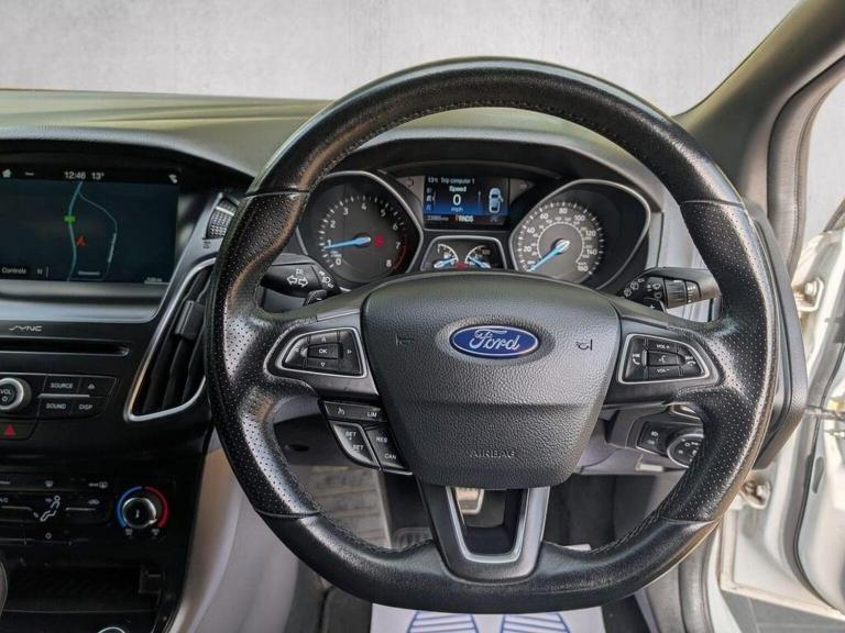 FORD FOCUS 1.0T EcoBoost ST-Line Auto Euro 6 (s/s) 5dr 2017