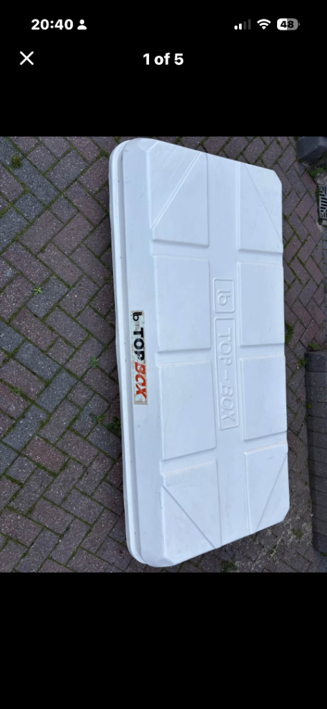 Large roof box 
