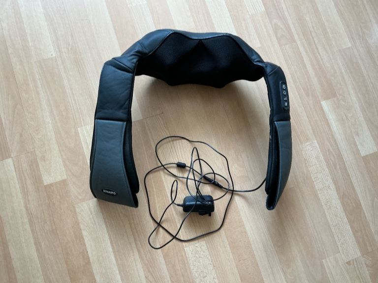 NAIPO Neck and Shoulder Massager with Heat – Good Condition