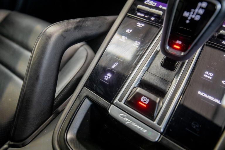 2021 Porsche Cayenne E-Hybrid 5dr Tiptronic S ESTATE PETROL/ELECTRIC Automatic