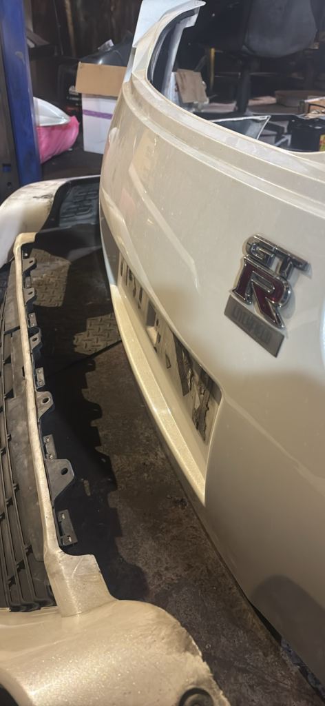 Rear bumper nissan gtr 2015