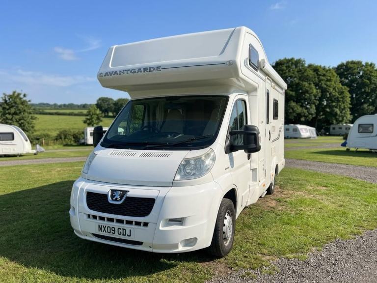 2009 Compass Avantgarde 145