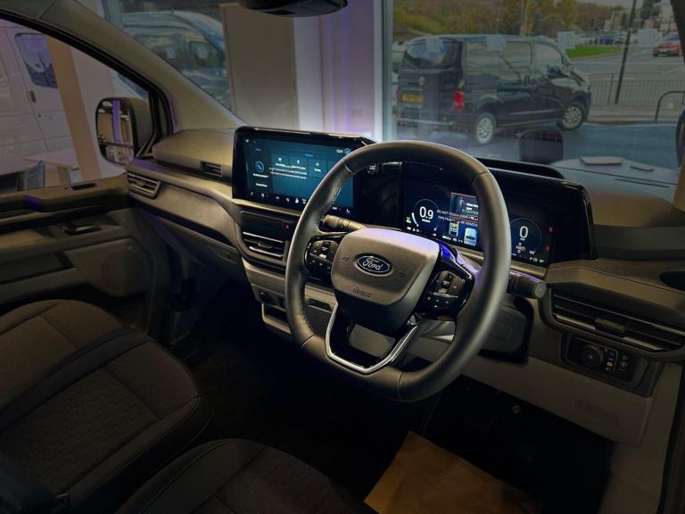 2025 Ford Transit Custom 2.0 320 EcoBlue Limited Crew Van Auto L1 H1 Euro 6 (s/s) 5dr PANEL VAN D...