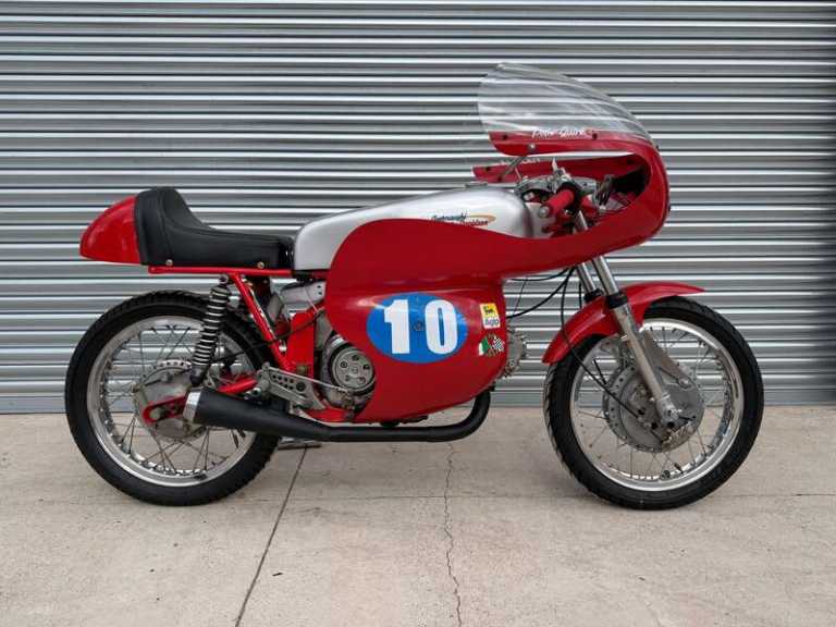 AERMACCHI 350 SS ALA DORO REPLICA Manual