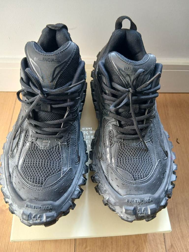 Balenciaga bouncer trainers. Uk9