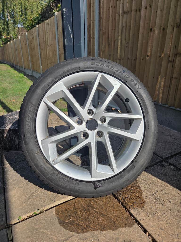 Seat Leon TDI FR 2013 Single wheel and tyre