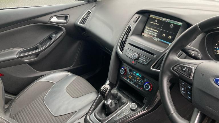 2016 Ford Focus 1.0 EcoBoost 125 Titanium X 5dr Petrol Hatchback Hatchback Petrol Manual