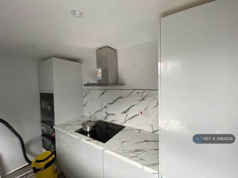 3 bedroom house in Mandale Road, Middlesbrough, TS5 (3 bed) (#2664208)