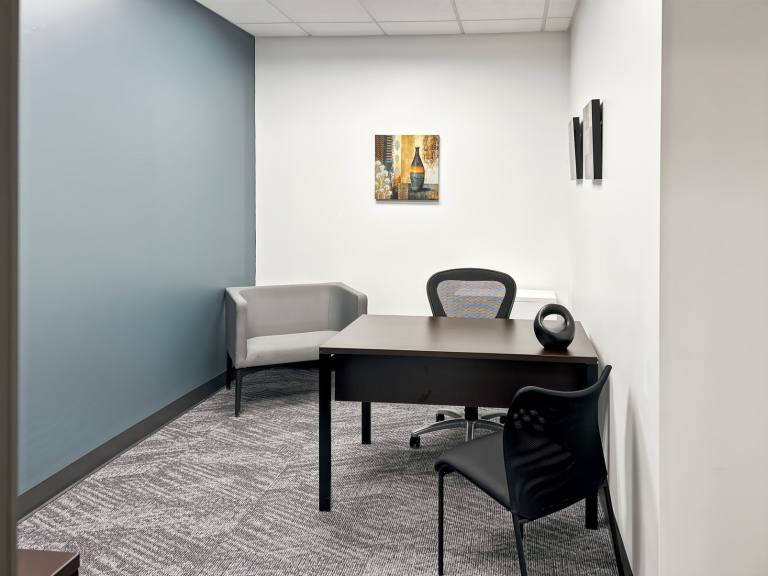 Leatherhead - KT22 9DF \ Private Office for 1 Person Available Now