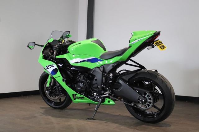 Kawasaki ZX6R Ninja 636 - 2026 - 490 miles - SO MANY EXTRAS | MINT