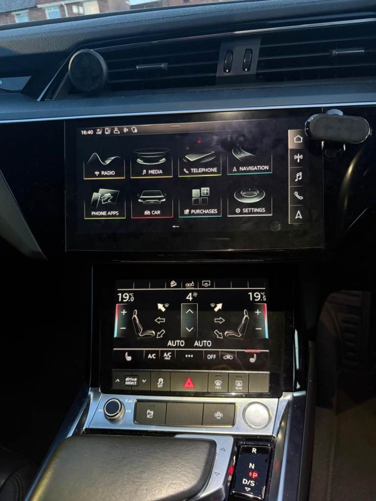 Audi e-tron 2020 for Sale – Excellent Condition