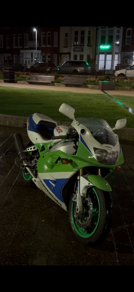 Kawasaki ZXR400