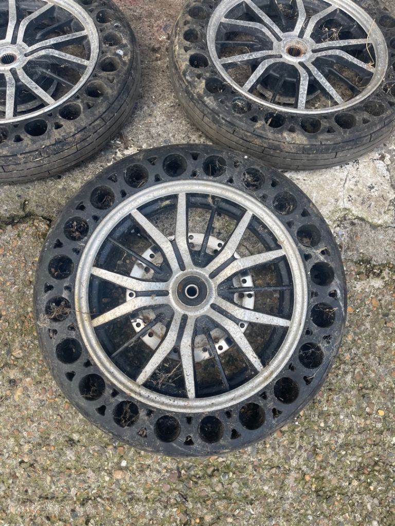 Set of 3 Green Power Wheels Puncher Proof Tyres