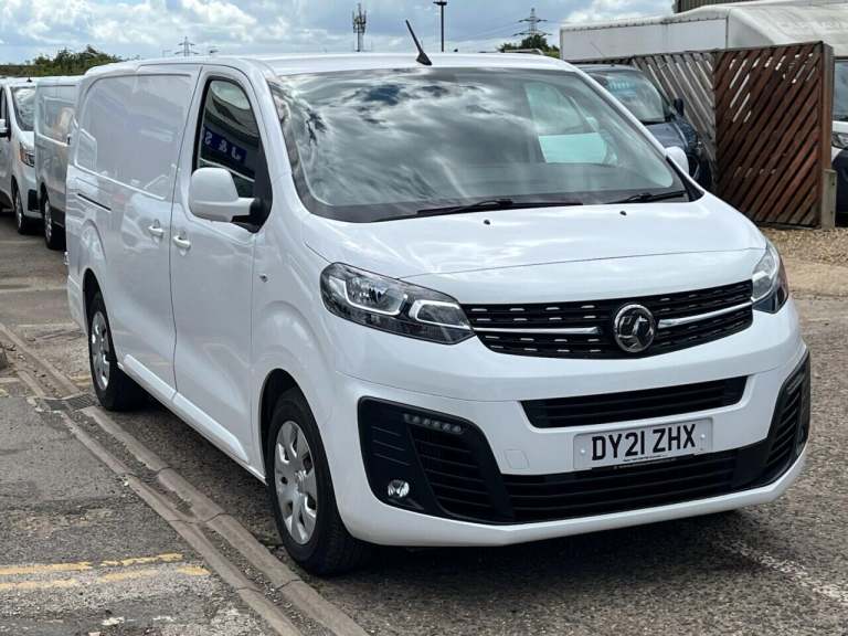 Vauxhall Vivaro 1.5 Turbo D 2900 Sportive Panel Van 5dr Diesel Manual L2 H1 Euro 6 (s/s) (1 Diese...