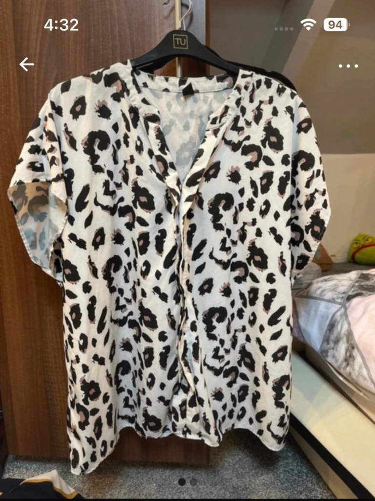 Ladies size 22 tops 