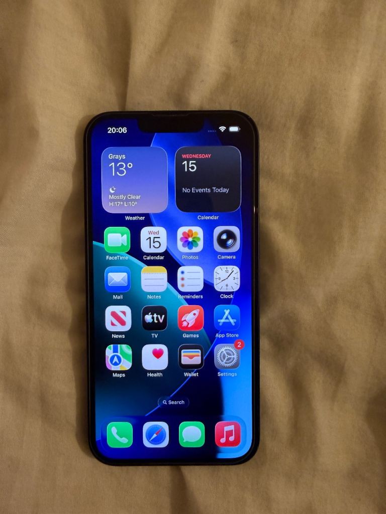 Apple iPhone 13 Black 512GB - Great Condition kept in Case & screen protector from new.