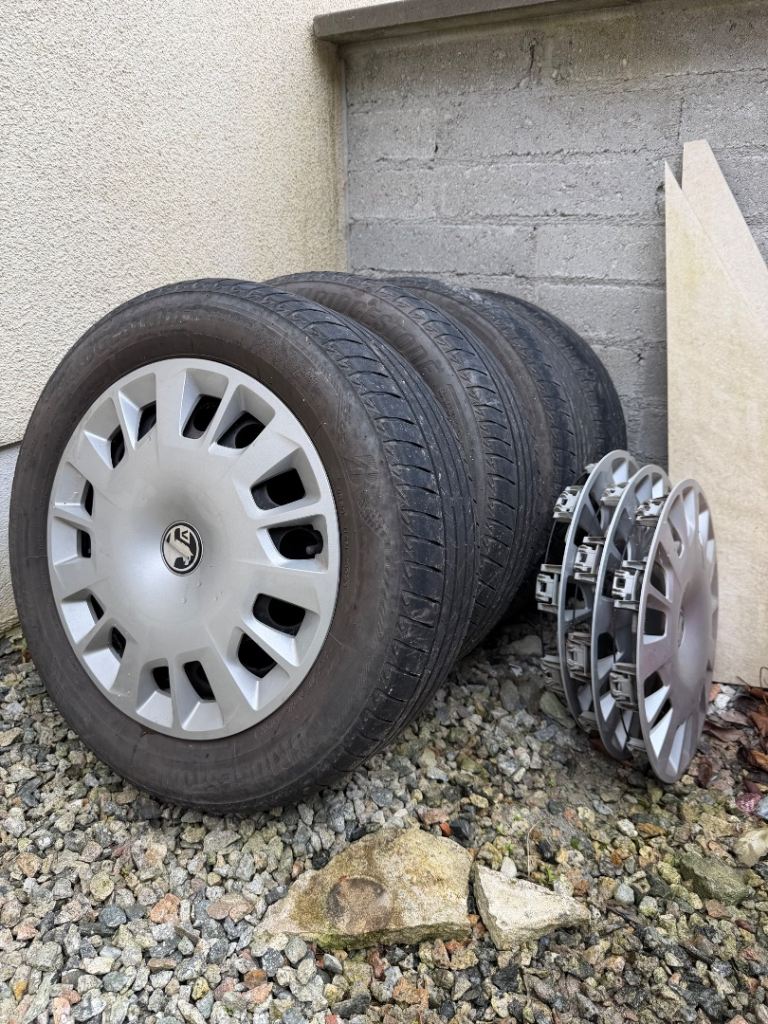 4 steel wheels,with nuts, 16 inch. Berlingo, partner, combo