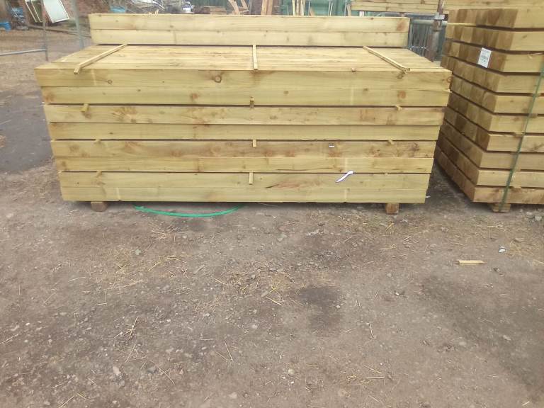 Fence posts