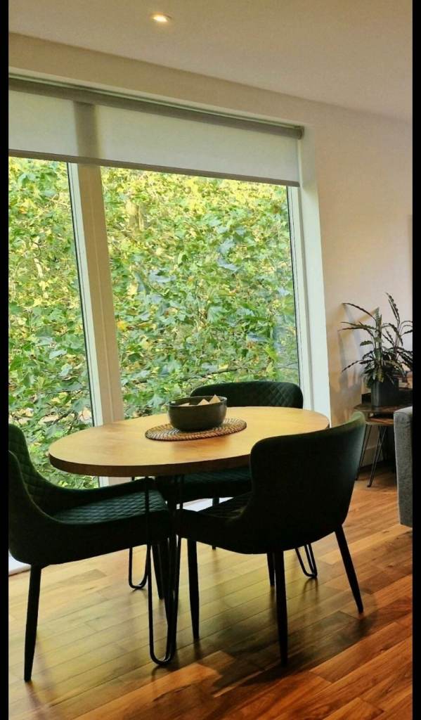 Dining Table Craftsman-made.